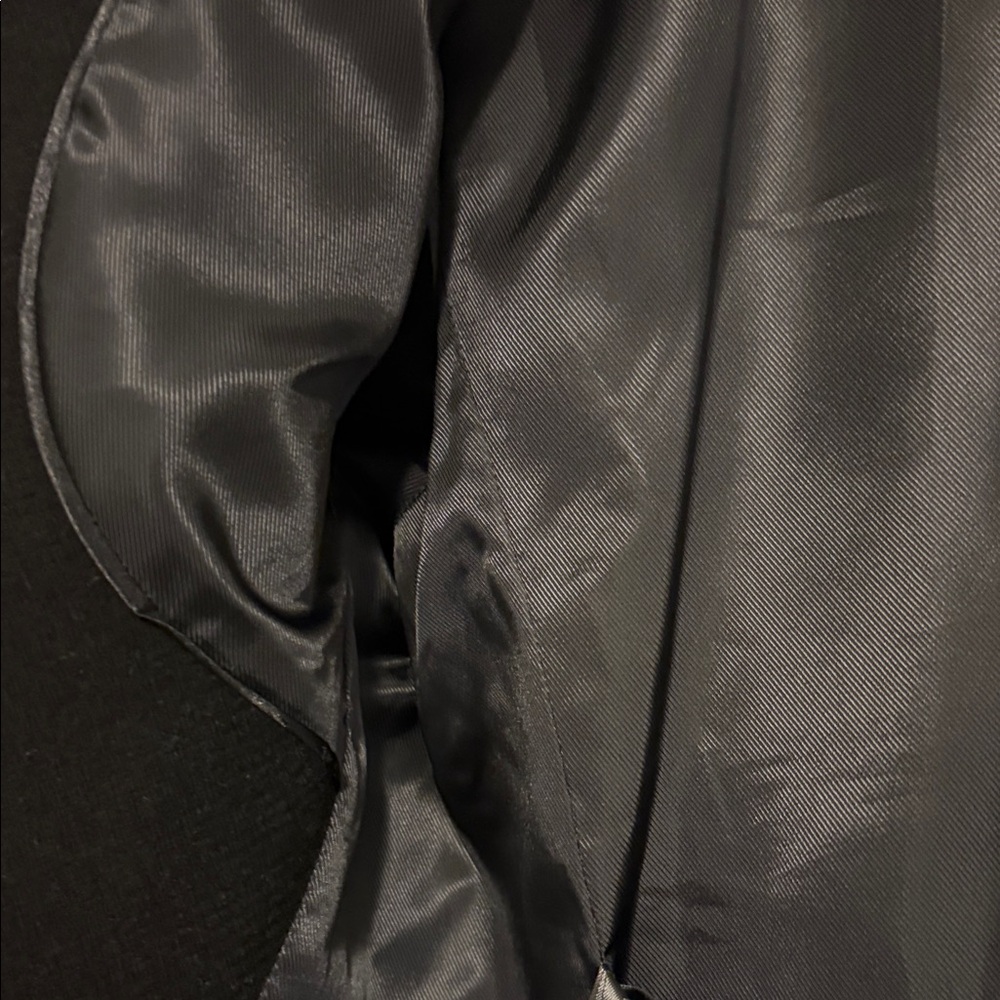 Elegant Black Women's Coat from MANGO - Picture 4 of 16